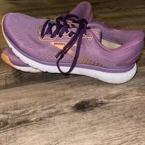 Women’s Brooks Glycerin Size 10.5